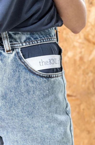 Outburst Jeans
