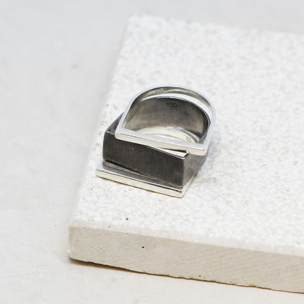 D Ring Thin
