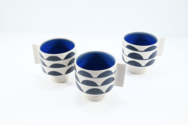 Arches Shadows Motif Mug